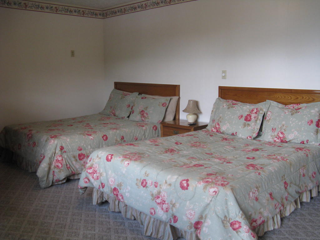 Clarketon Motel - Maggie Valley Ruang foto