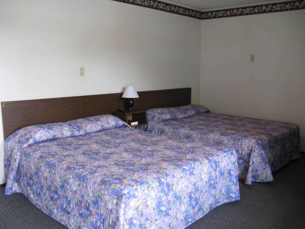 Clarketon Motel - Maggie Valley Ruang foto