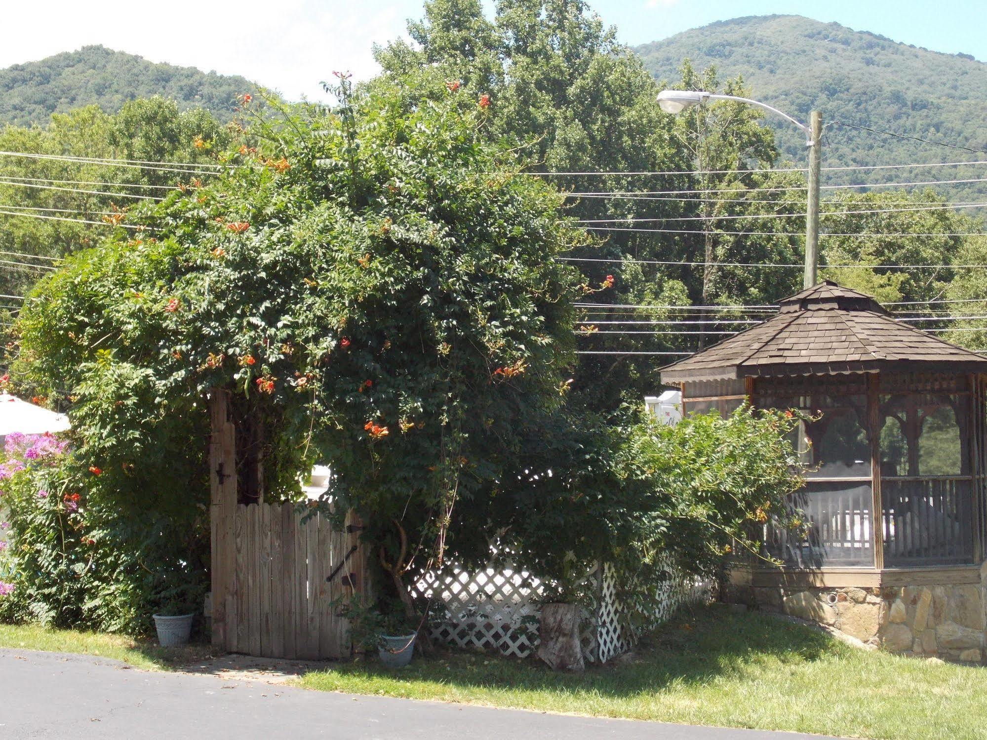 Clarketon Motel - Maggie Valley Bagian luar foto
